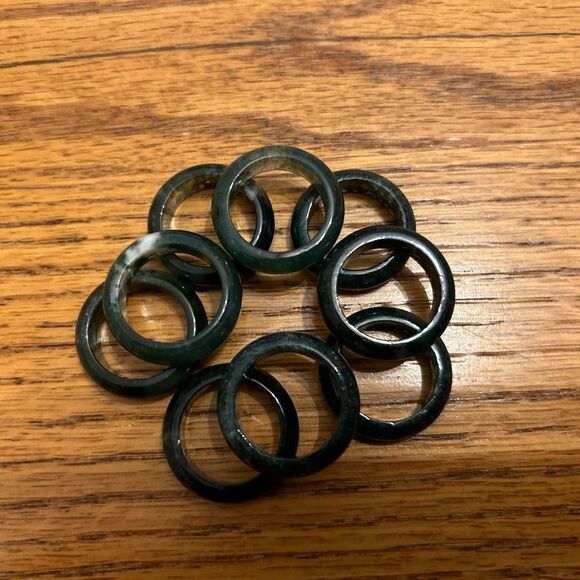 Single Moss / Indian Agate Dark Green Stone Band Ring - Picture 5 of 7